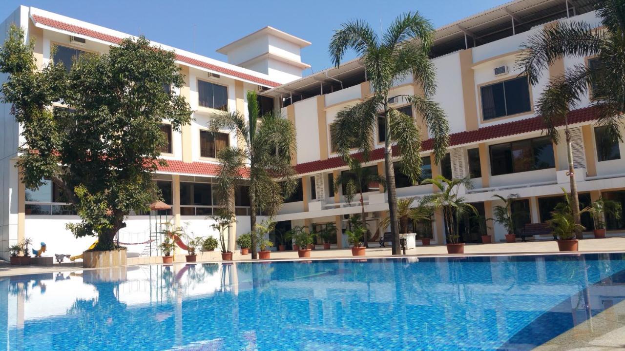 Resort Silver Hills Lonavala Exteriér fotografie